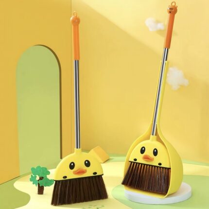 Kids Mini Broom Dustpan Set Yellow PP PET Material Pretend Play Toy for Girls Boys Children Development Household Cleaning Tool